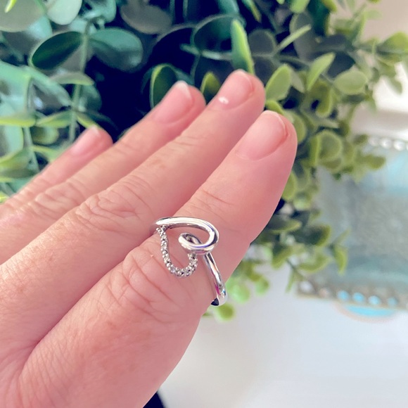 Kay Jewelers Diamond Heart Sterling silver 925 Sun Ring with velvet box size 6.5 - Picture 3 of 6